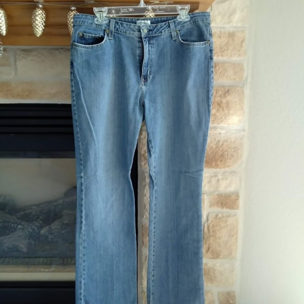 Medium/Light Wash Blue Jeans 16 Long